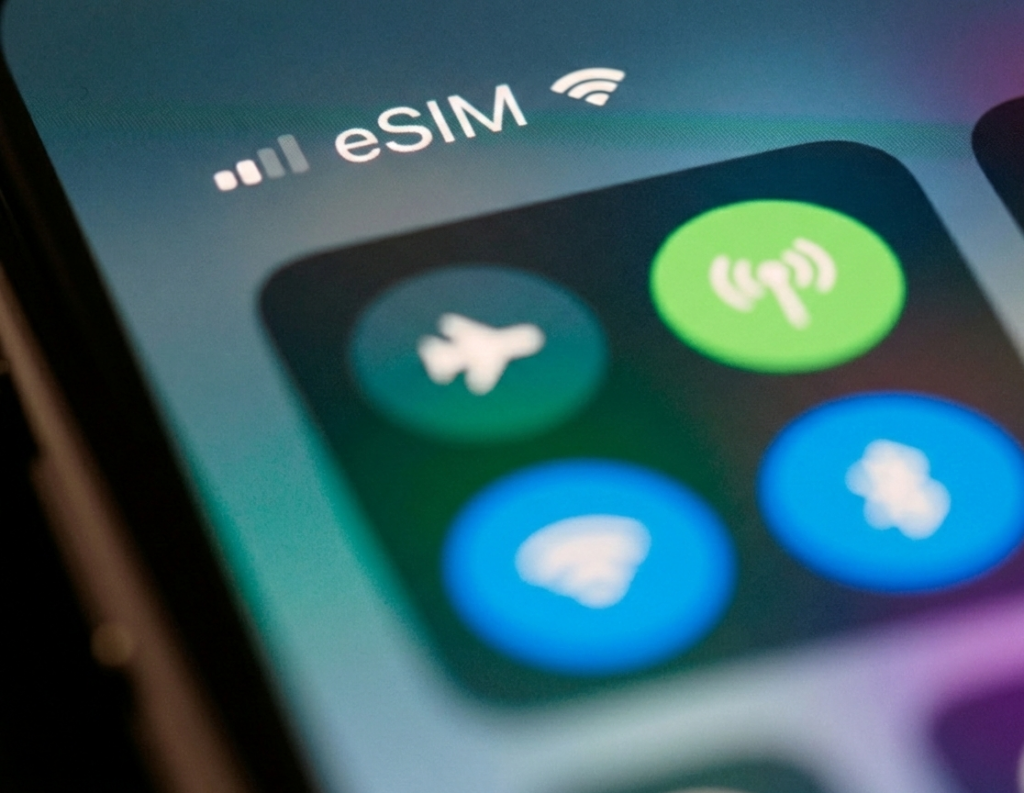 eSIM 購入・設定マニュアル：機種確認から接続まで 14