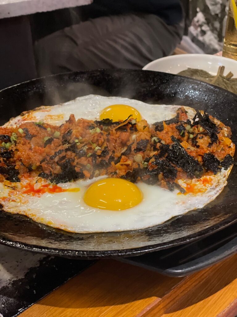 3시간 기다려도 또 가고 싶어! 을지로 인생 맛집 '산청'부터 '달맞이광장'까지 - image 11 3시간 기다려도 또 가고 싶어! 을지로 인생 맛집 '산청'부터 '달맞이광장'까지 12