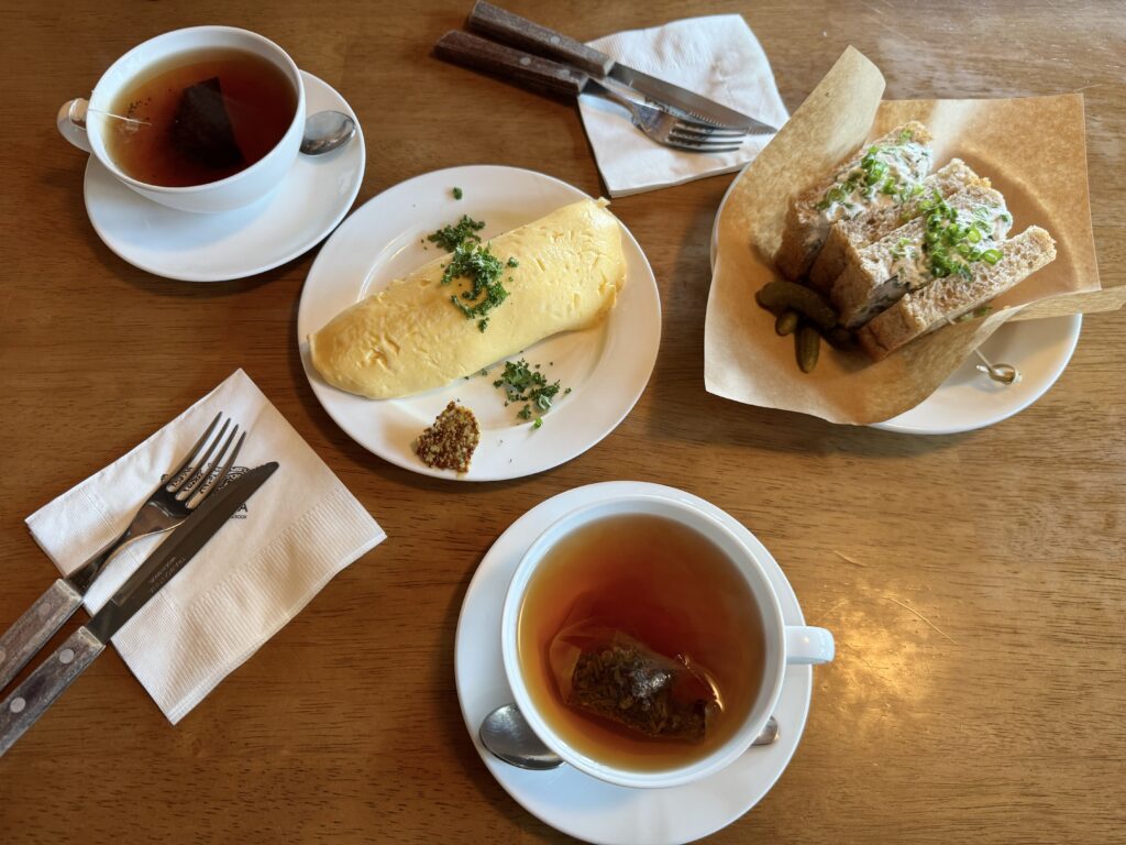 私の西村案内。伝統とモダンが交差する街を歩く 18