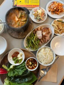 私の西村案内。伝統とモダンが交差する街を歩く 2