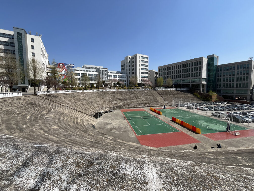 【2026年最新】美しい本館で知られる慶熙大学を訪問! - 노천극장3 【2026年最新】美しい本館で知られる慶熙大学を訪問! 24