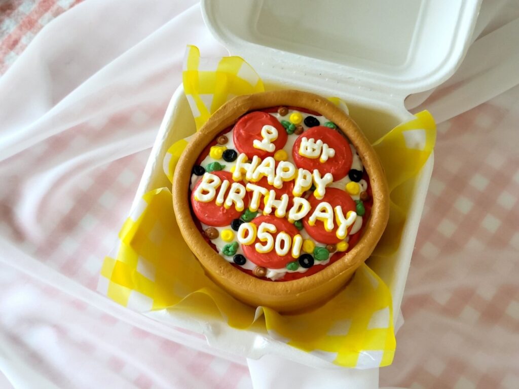 【世界に1つだけ♡】推し活や特別な記念日に♡カカオトークで簡単!「レタリングケーキ」の失敗しないオーダー完全ガイド - image 19 【世界に1つだけ♡】推し活や特別な記念日に♡カカオトークで簡単!「レタリングケーキ」の失敗しないオーダー完全ガイド 16