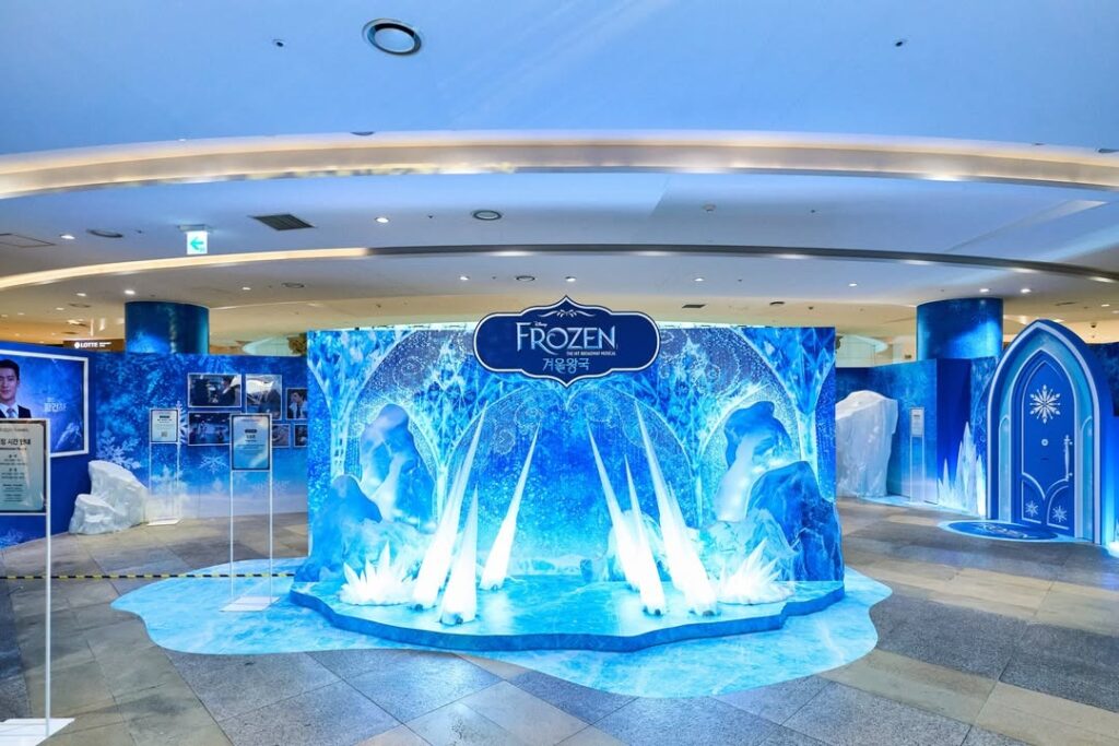 『アナと雪の女王』ミュージカルPOP-UP開催!ソウル・蚕室で“Frozen Summer”を体験しよう - 1 2 『アナと雪の女王』ミュージカルPOP-UP開催!ソウル・蚕室で“Frozen Summer”を体験しよう 12