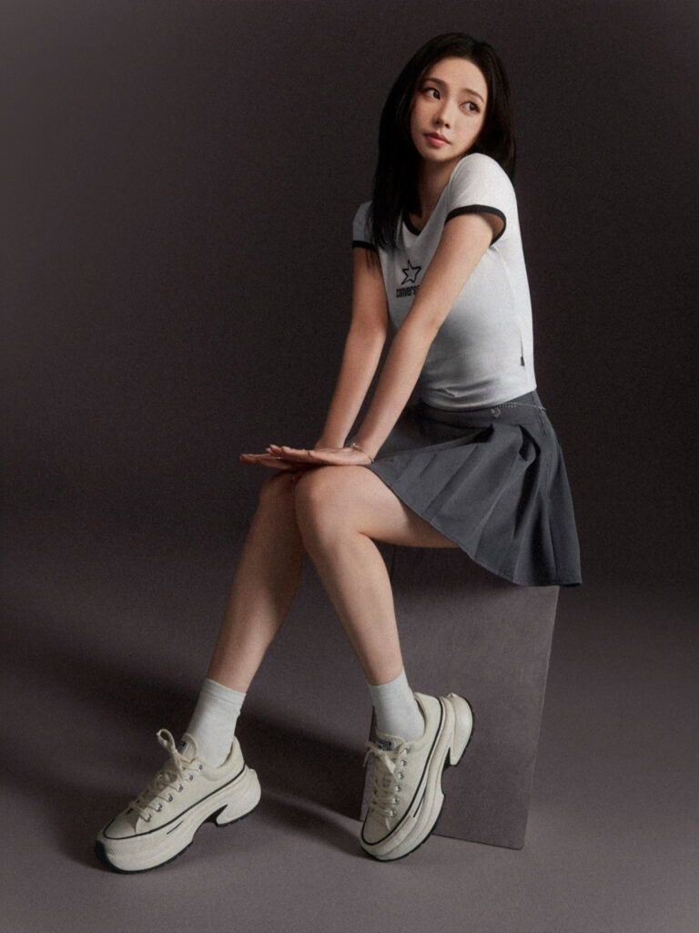 aespa カリナ着用!「Converse RUN STAR CRUSH」登場|クラシックなChuck Taylorが大胆な厚底に - 260807 News th 4 aespa カリナ着用!「Converse RUN STAR CRUSH」登場|クラシックなChuck Taylorが大胆な厚底に 13