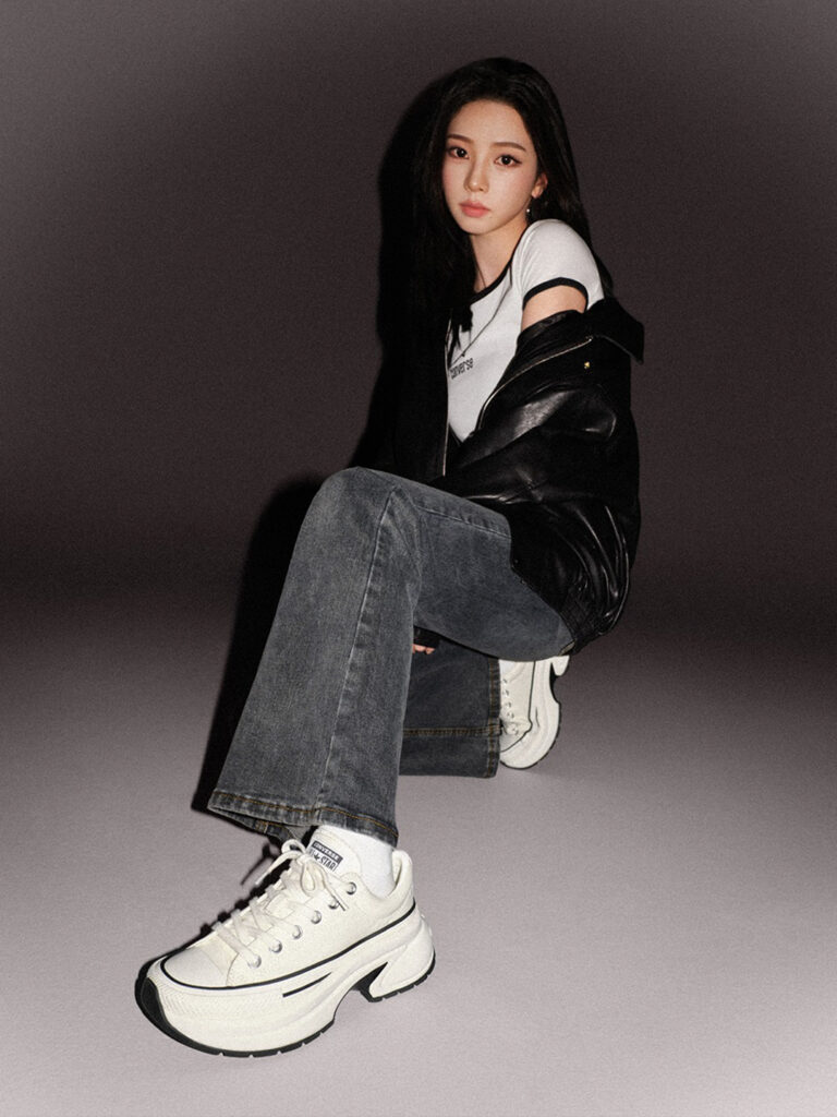 aespa カリナ着用!「Converse RUN STAR CRUSH」登場|クラシックなChuck Taylorが大胆な厚底に - 260807 News th 6 aespa カリナ着用!「Converse RUN STAR CRUSH」登場|クラシックなChuck Taylorが大胆な厚底に 15